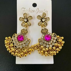 NEW Flower Drop/Chandelier Earrings in Fuschia/Hot Pink, White, Gold w Crystals